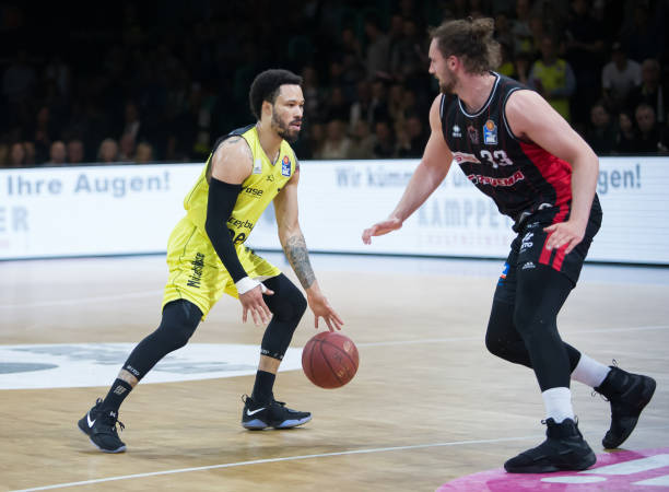 阵型中的宽 阵型中的宽