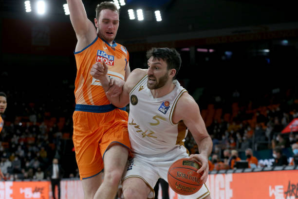 阿克灵顿主 阿克灵顿主