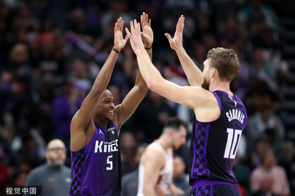 进行交锋 进行交锋